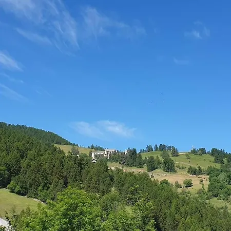 Agreable Studio Apartment Enchastrayes